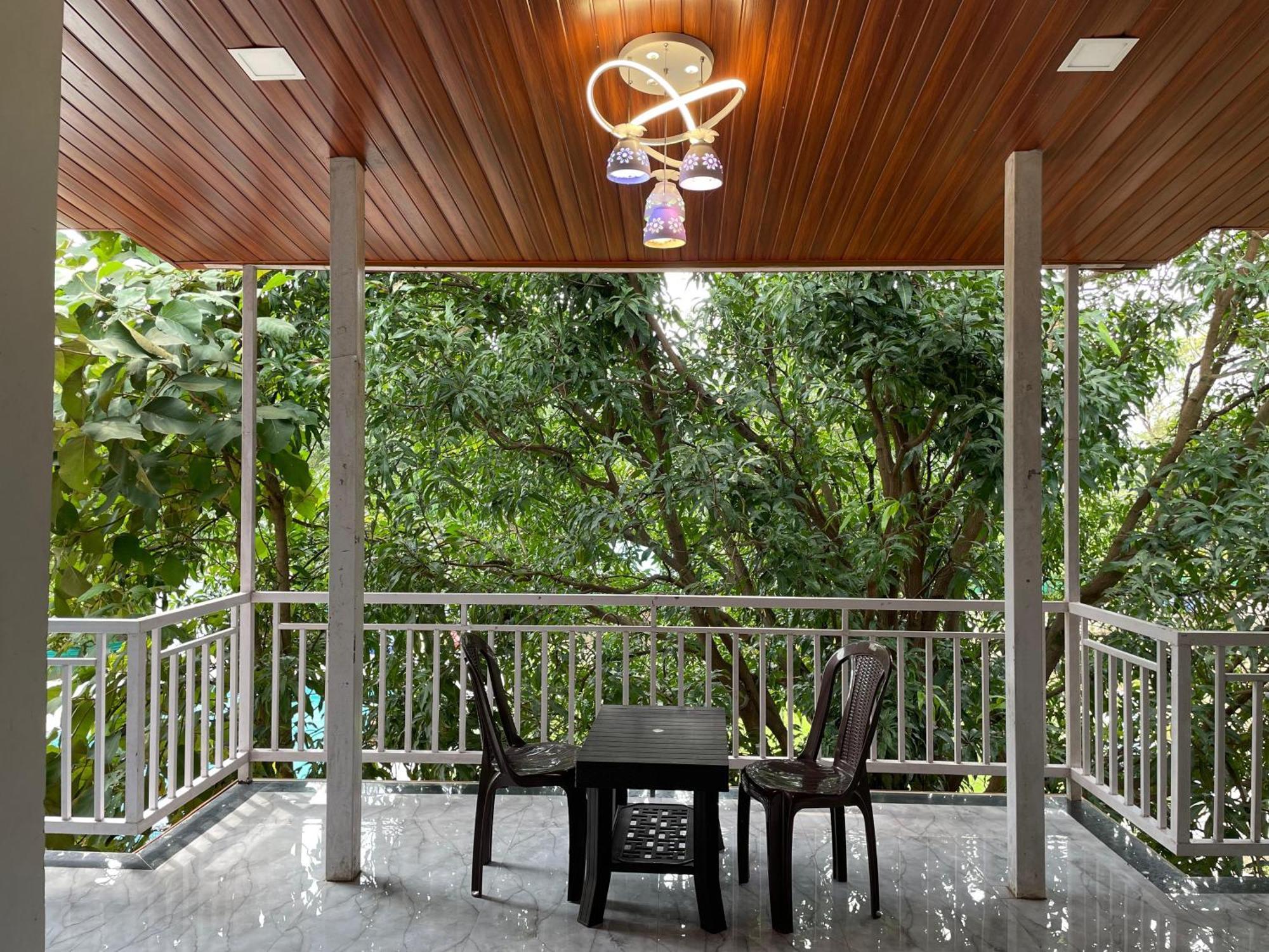 Riverland Farm And Resort คาร์จัต ภายนอก รูปภาพ