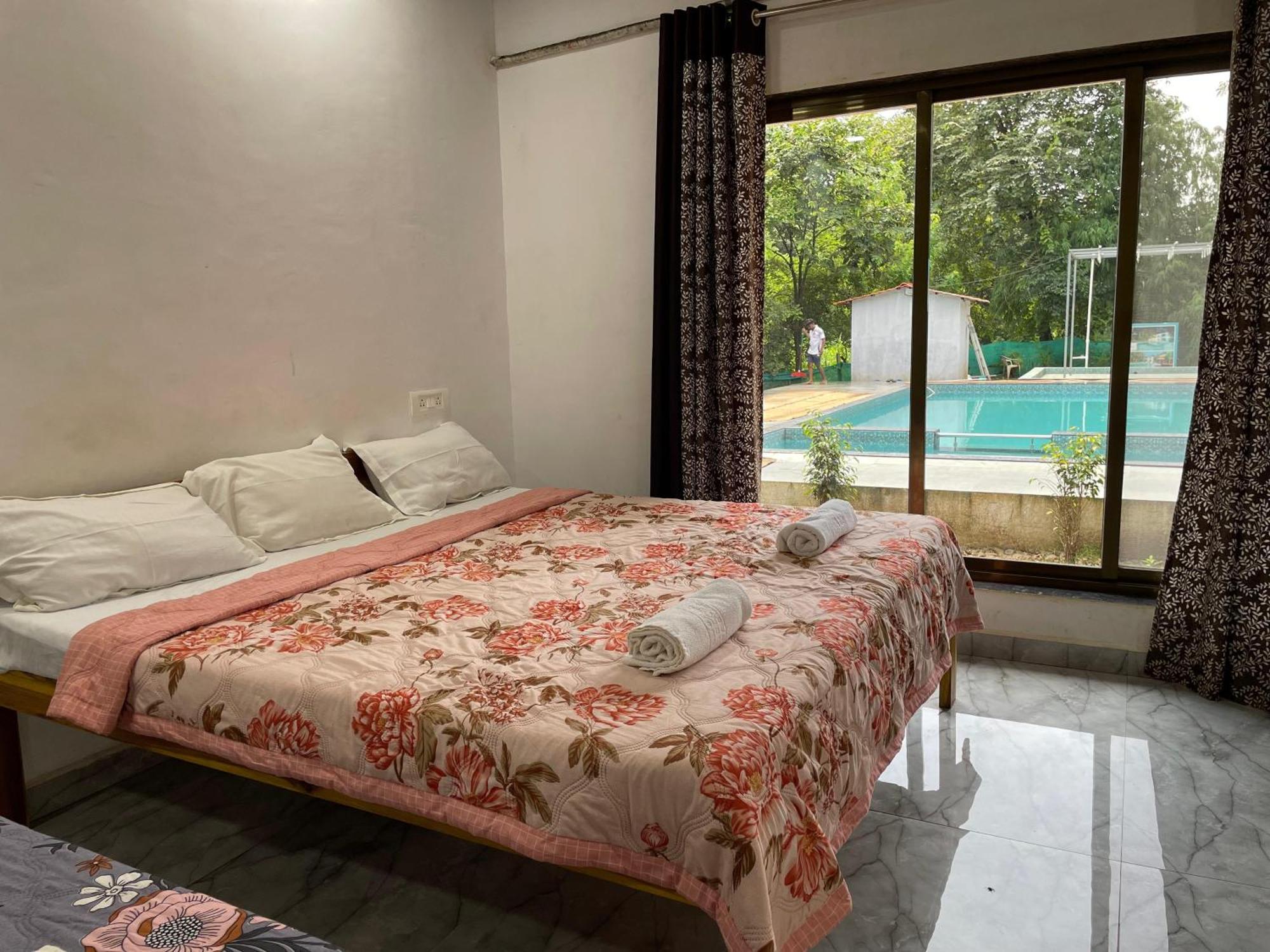 Riverland Farm And Resort คาร์จัต ภายนอก รูปภาพ