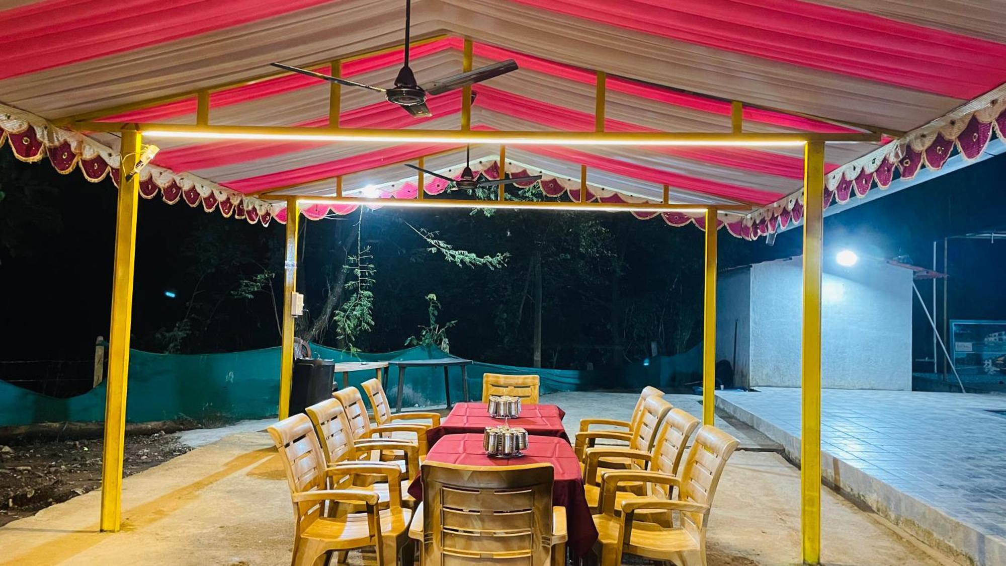 Riverland Farm And Resort คาร์จัต ภายนอก รูปภาพ
