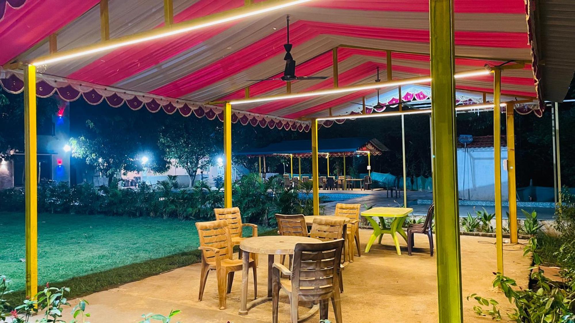 Riverland Farm And Resort คาร์จัต ภายนอก รูปภาพ
